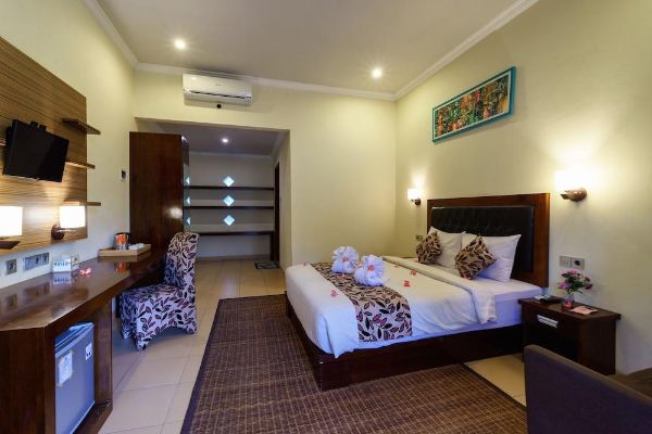 Segara Anak Bungalow & Restaurant (Praya)